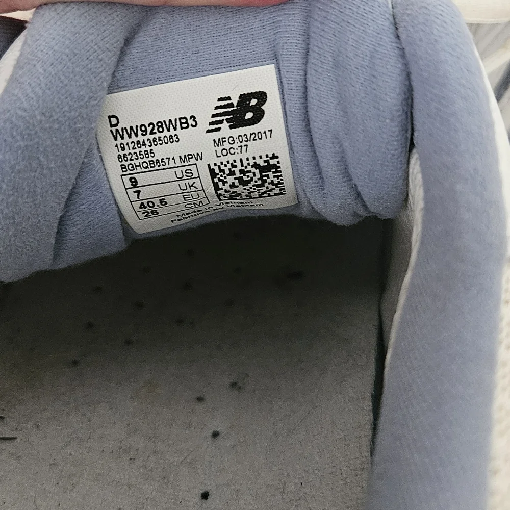 New Balance 928v3 Size 9 Wide